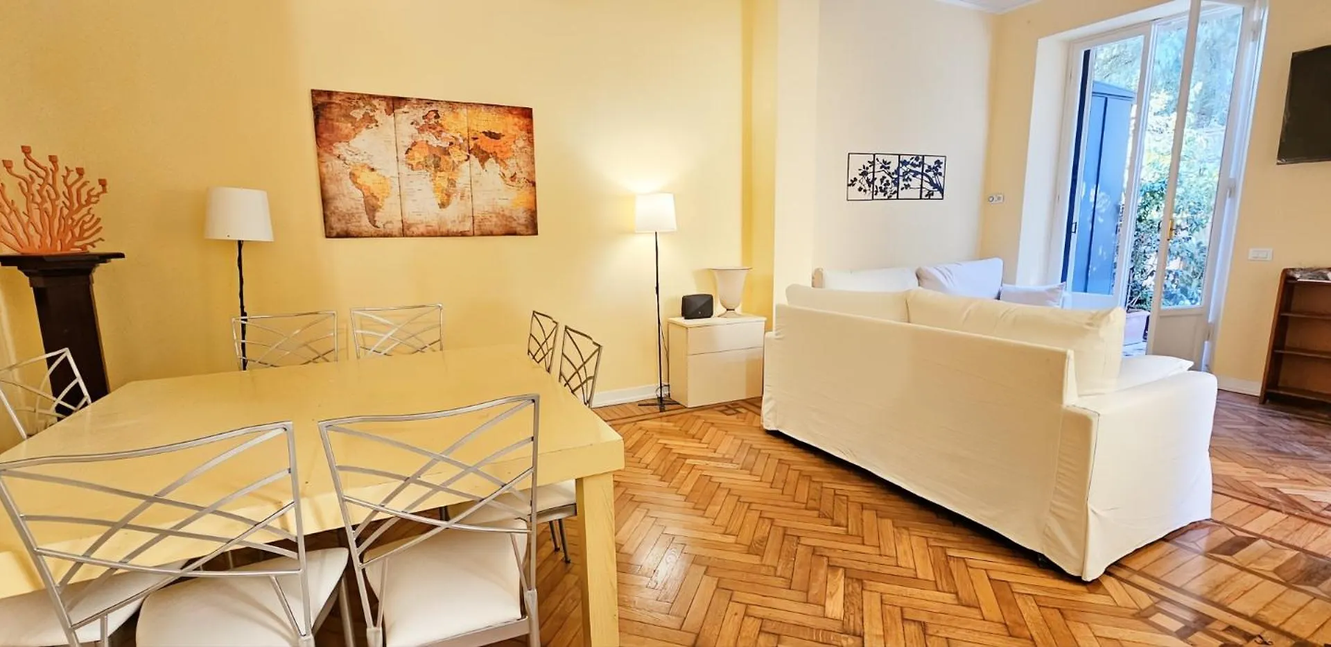 Elegantis Monti Royal Apartment With Private Terrace Rome
