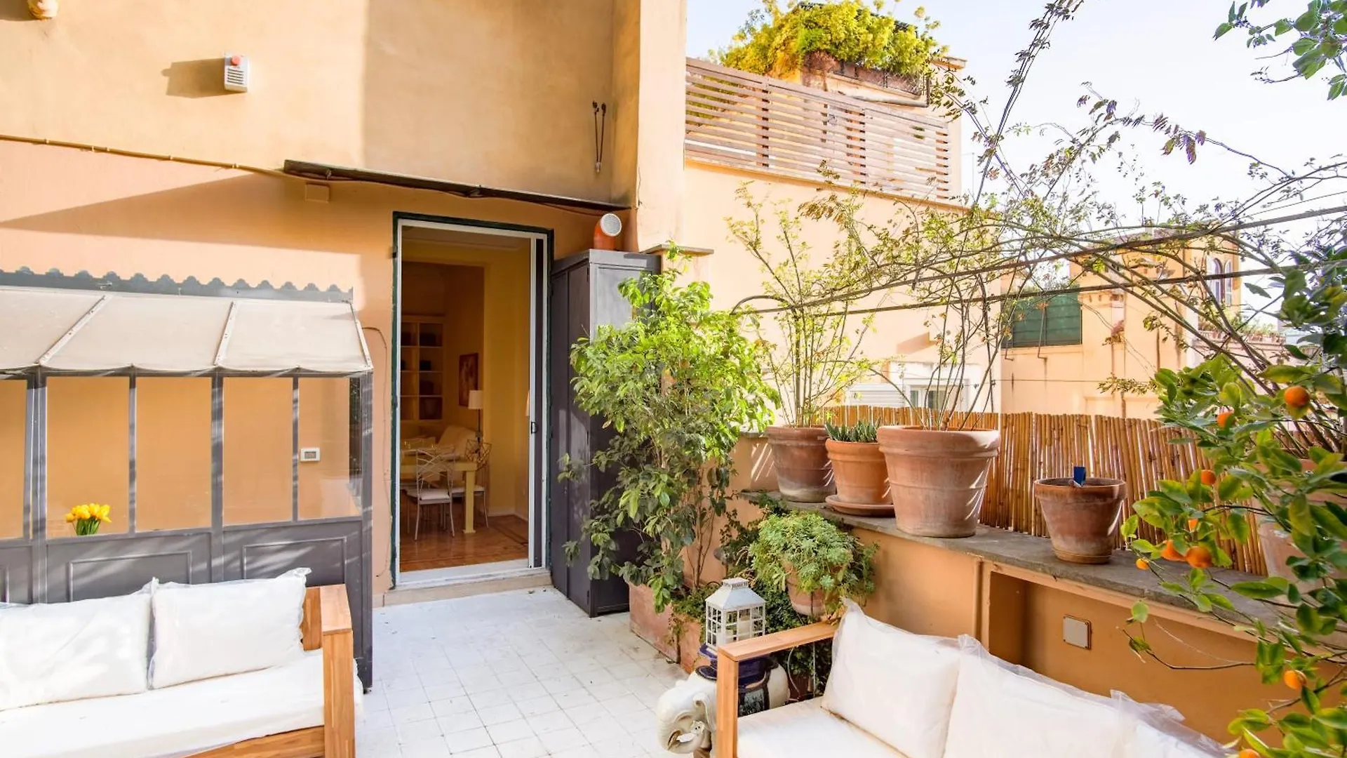 Elegantis Monti Royal Apartment With Private Terrace Rome Italy