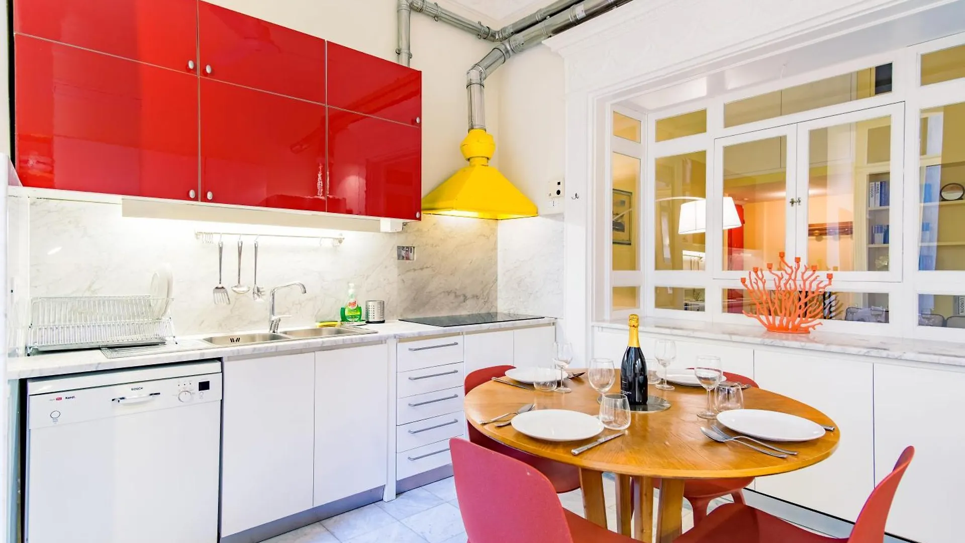 Elegantis Monti Royal Apartment With Private Terrace Rome