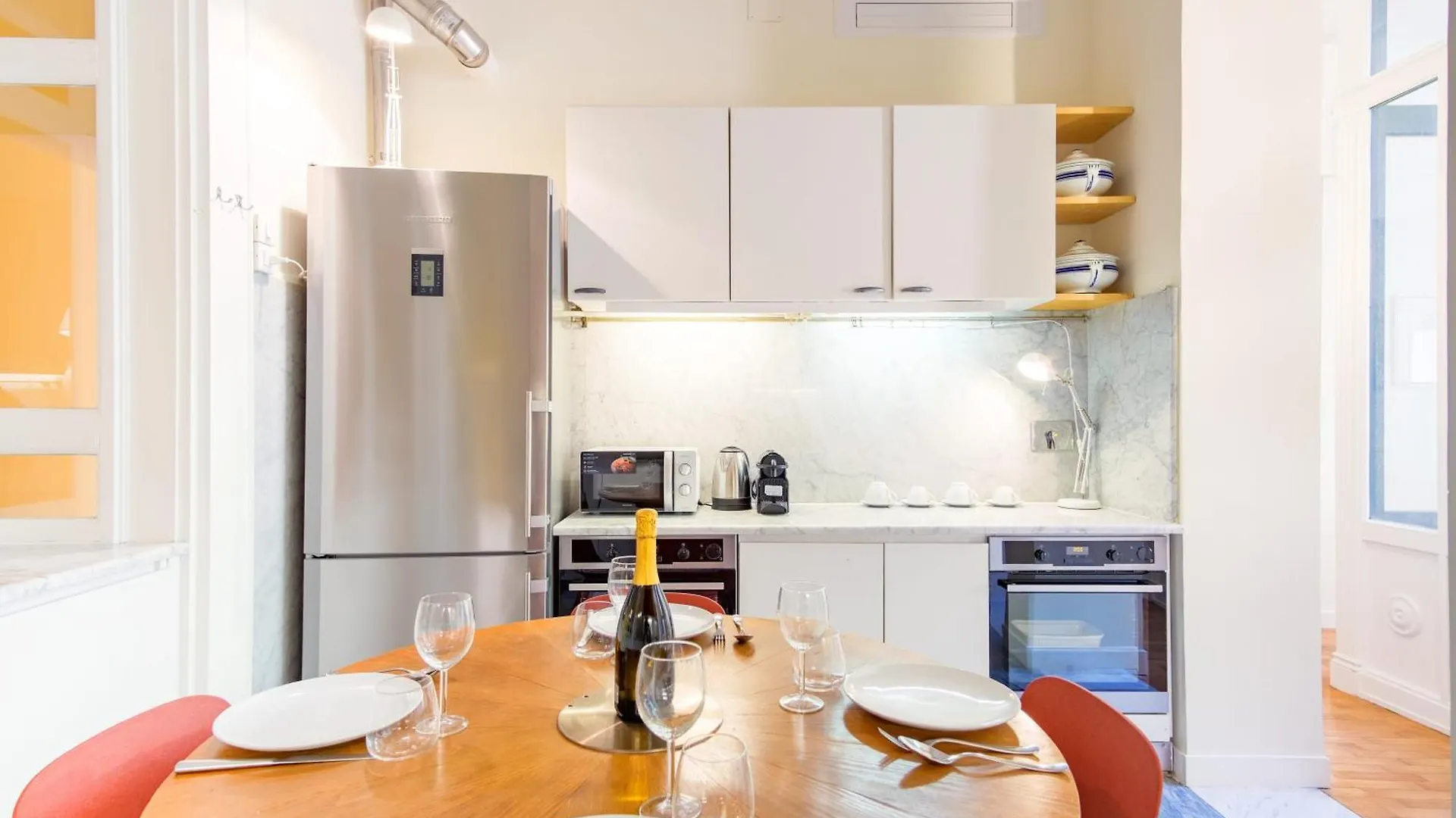 Elegantis Monti Royal Apartment With Private Terrace Rome