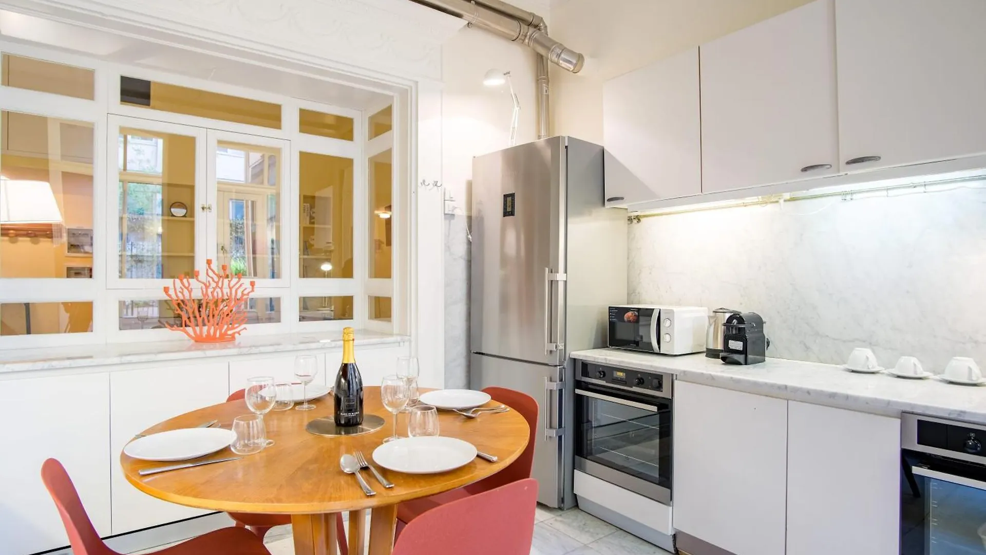 Elegantis Monti Royal Apartment With Private Terrace Rome