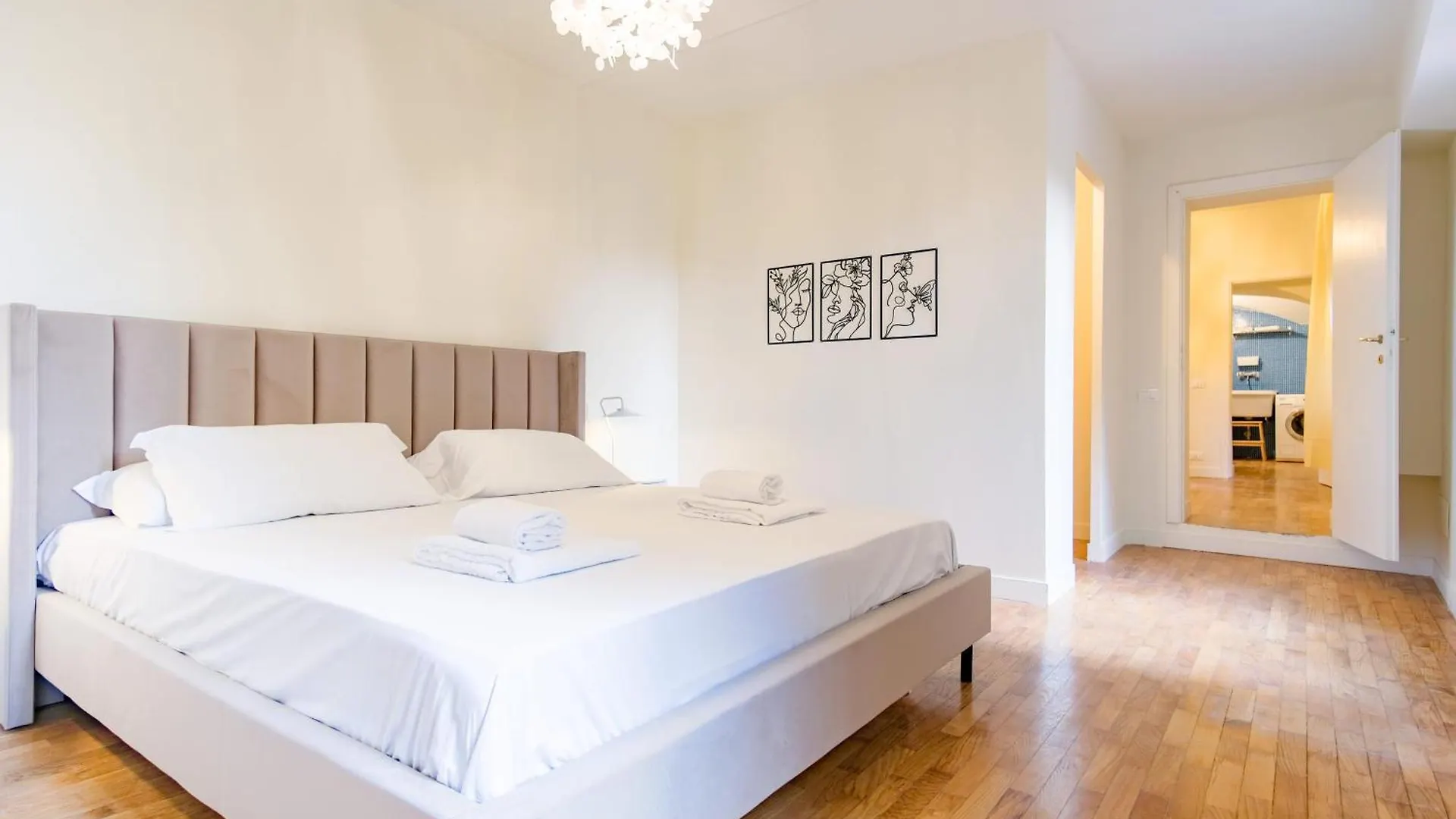 Elegantis Monti Royal Apartment With Private Terrace Rome 0*,  Italy
