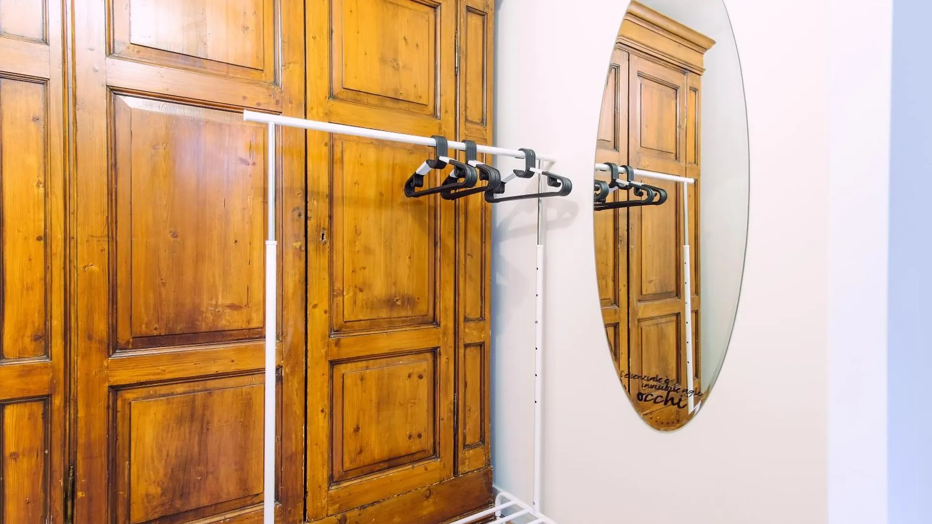 Elegantis Monti Royal Apartment With Private Terrace Rome
