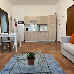 Apartment Gens Julia, Rome